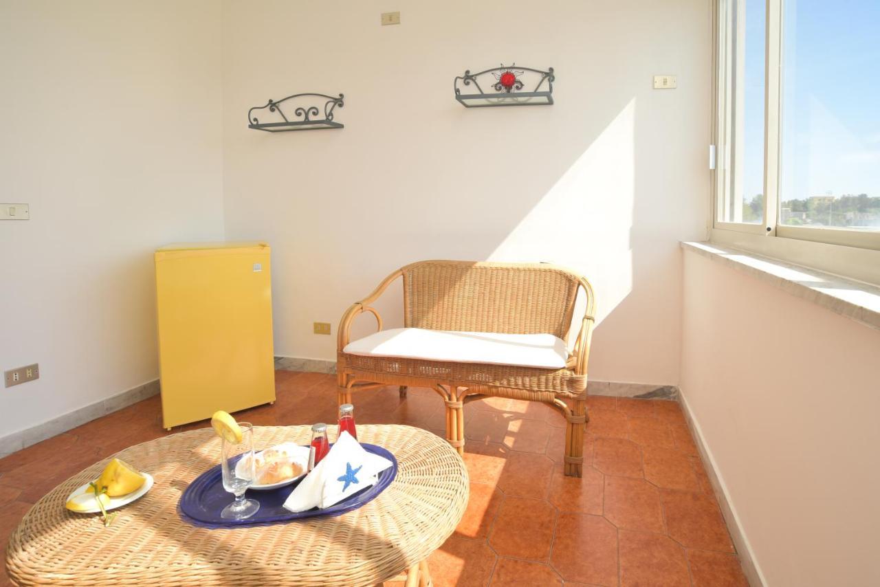 Hotel Celeste Procida Exteriör bild