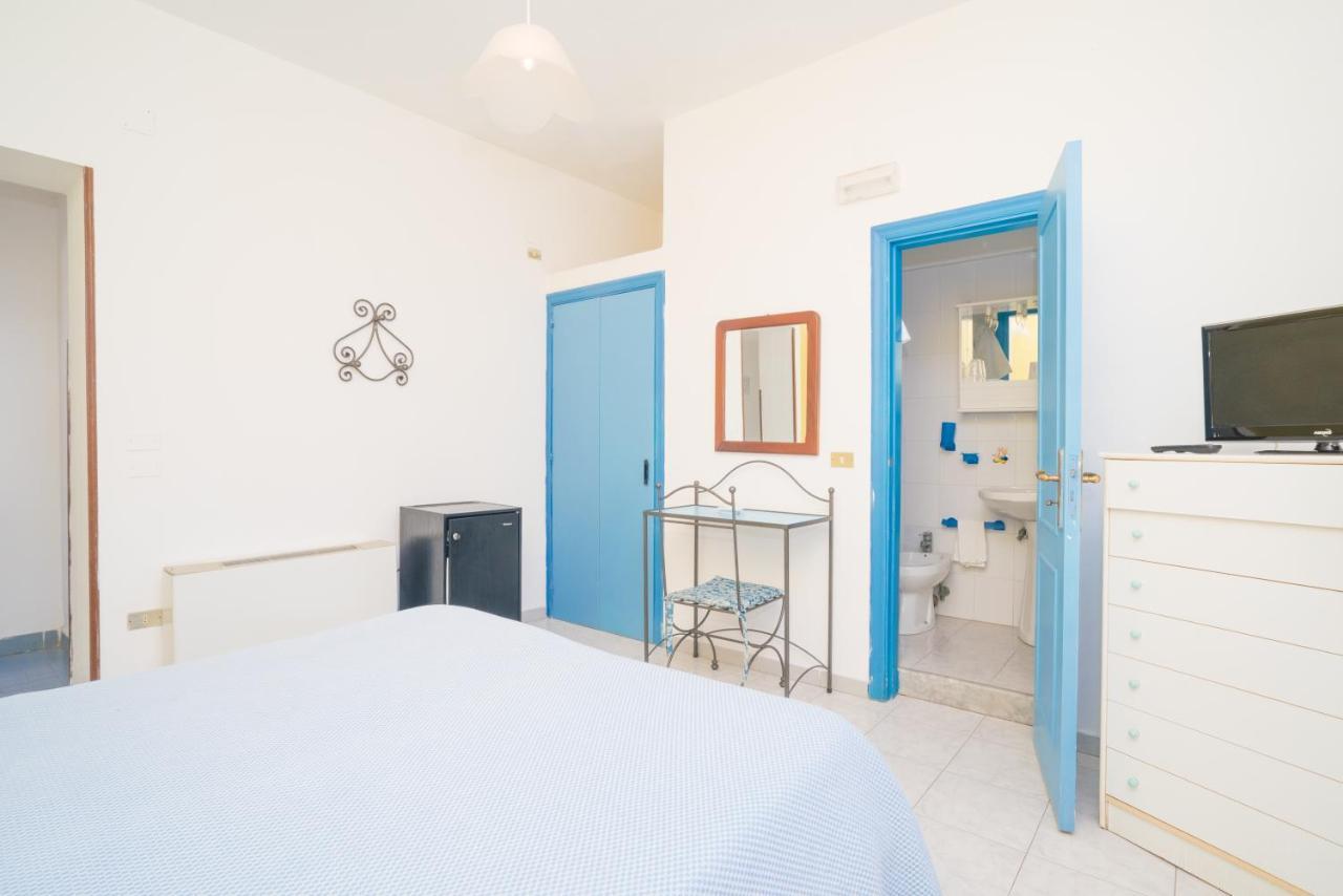 Hotel Celeste Procida Exteriör bild