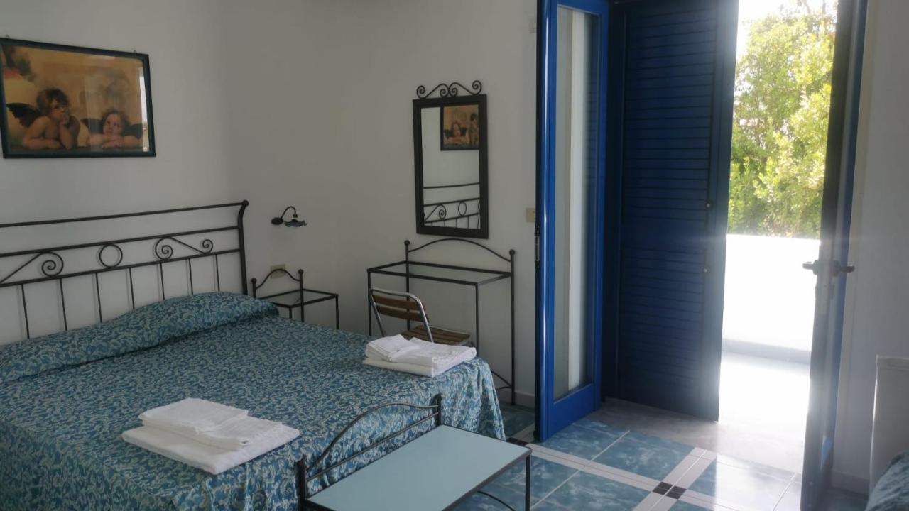 Hotel Celeste Procida Exteriör bild